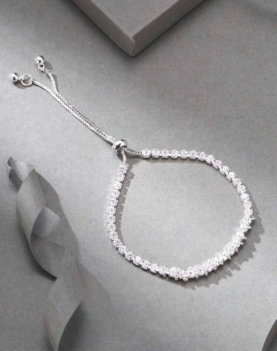 Round Crystal Tennis Bracelet