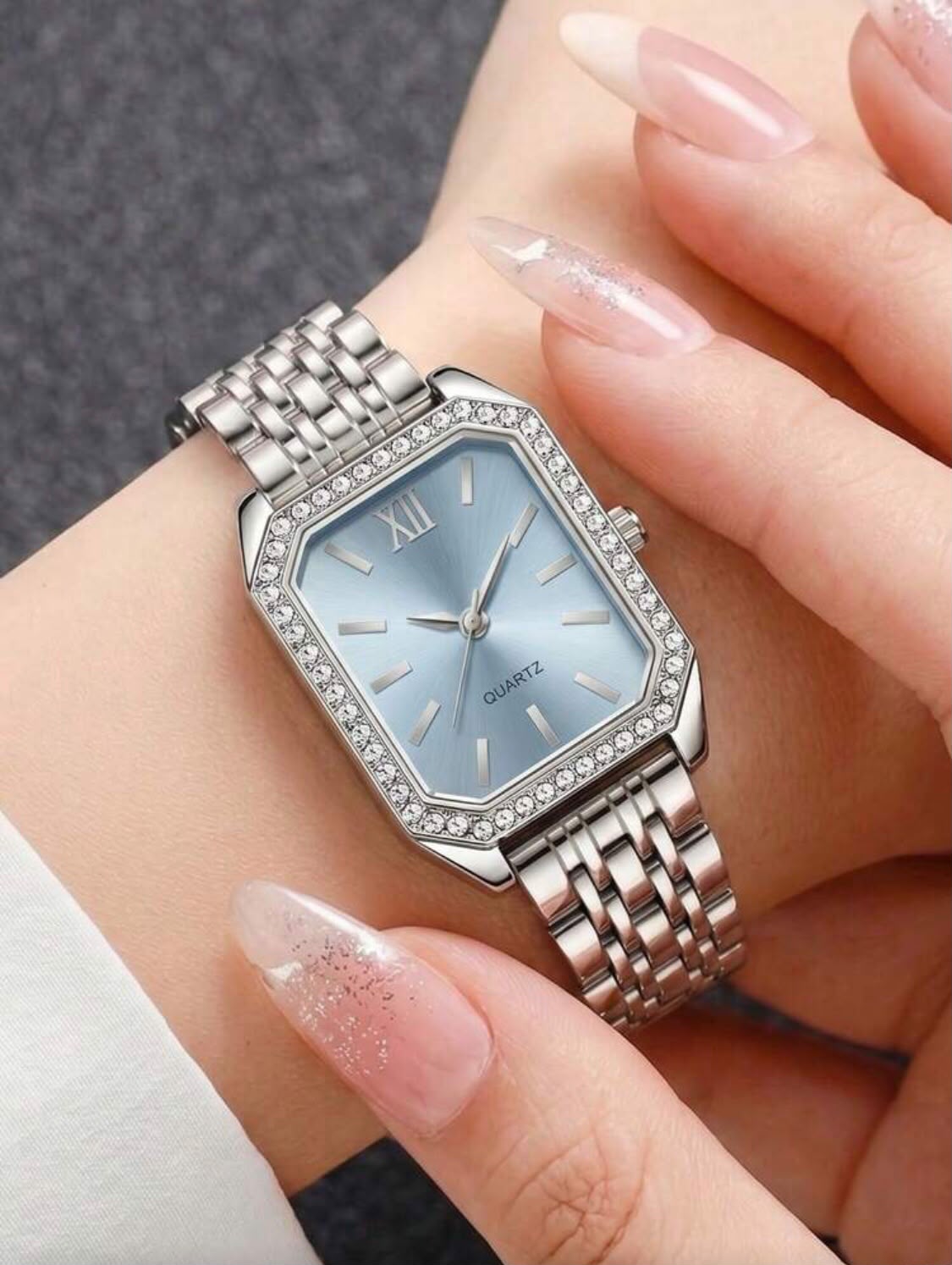 Elegant Rhinestone Quartz Wrist Watch – Stainless Steel Strap for Women