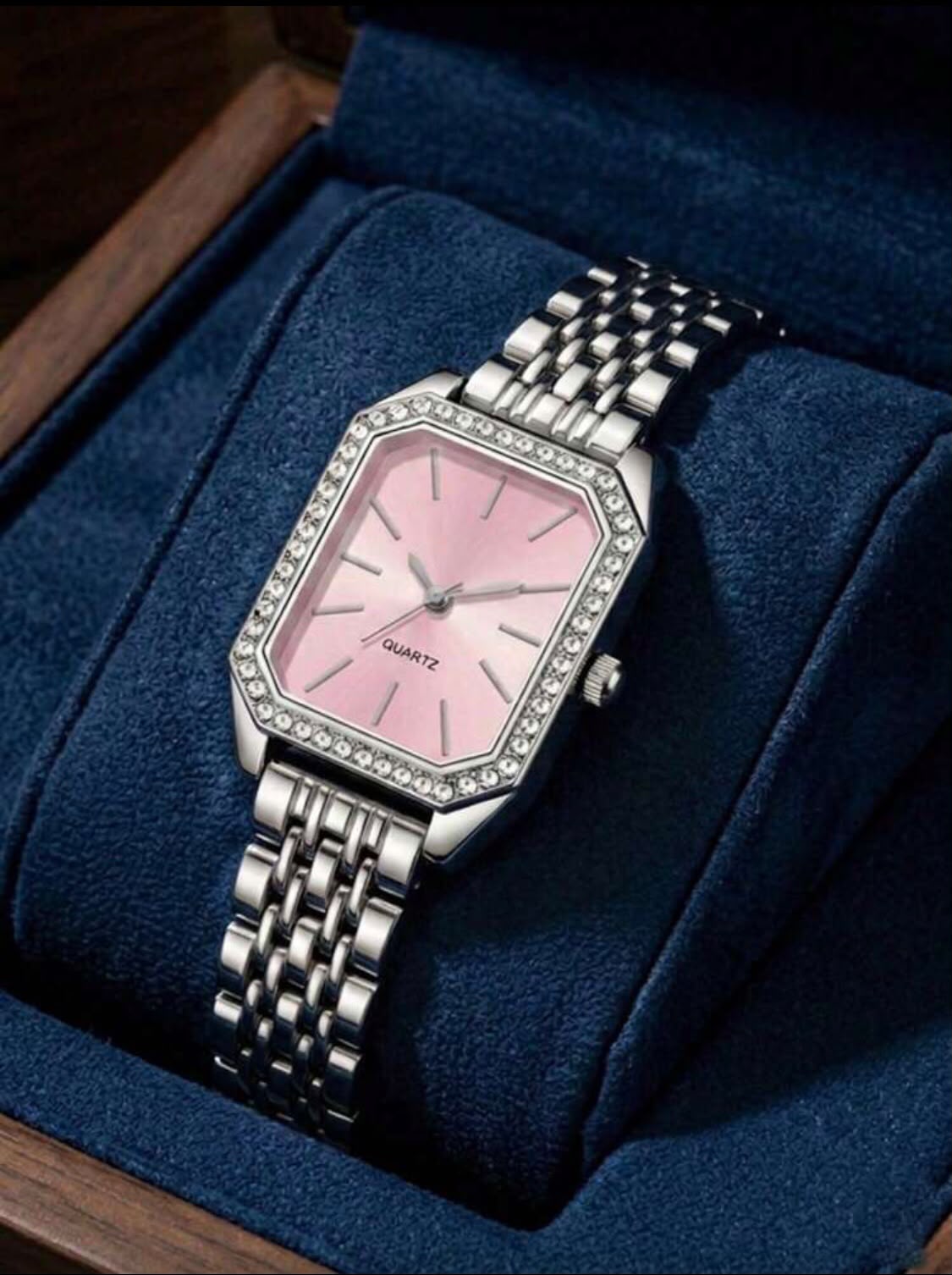 Elegant Rhinestone Quartz Wrist Watch – Stainless Steel Strap for Women