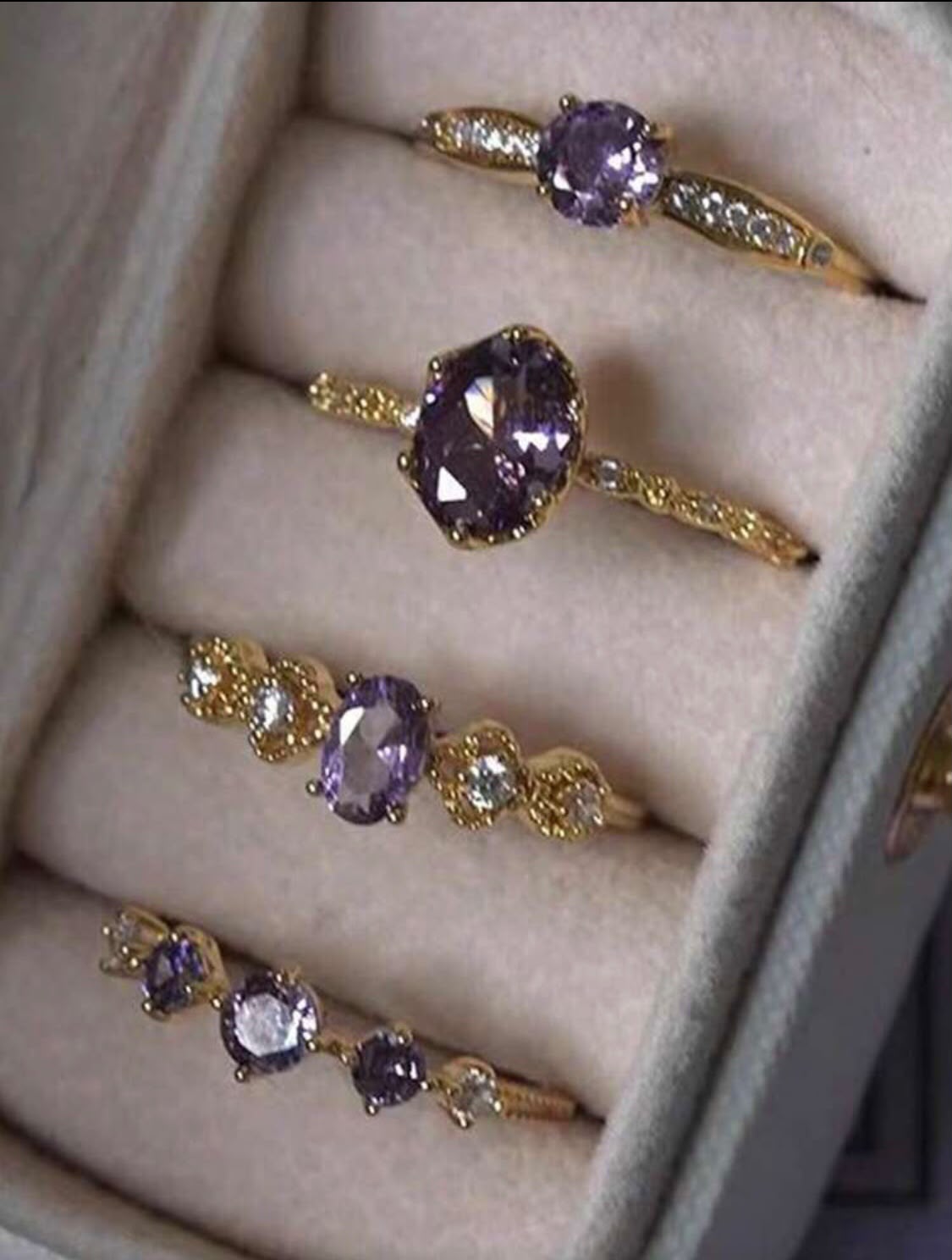 4-Piece Crystal Stackable Ring Set for Women